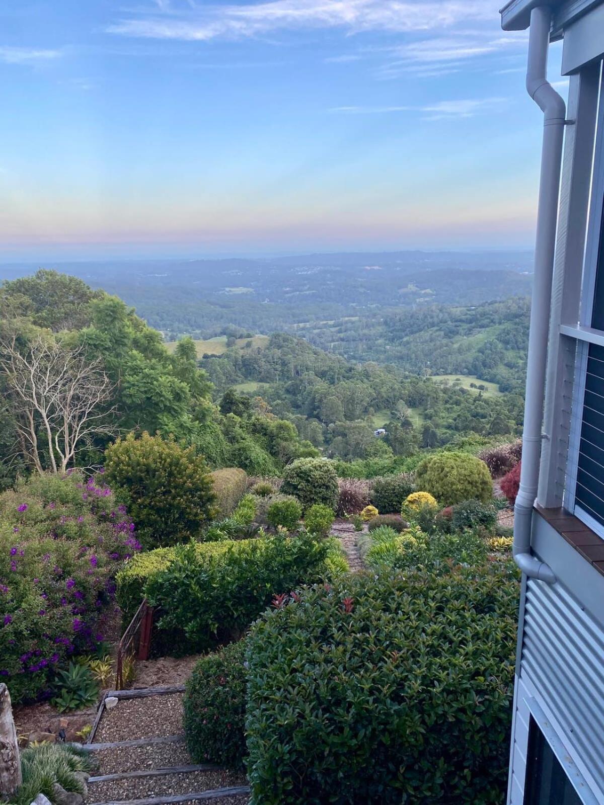 Flaxton Garden Home With Spectacular Coastal Views Montville Ngoại thất bức ảnh